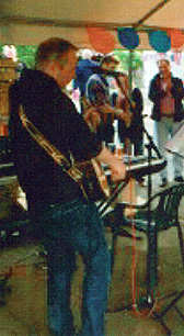 Loosley Row Village Party 2016 03.jpg