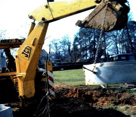 File:Stocken Farm Sewer Trench 02.jpg