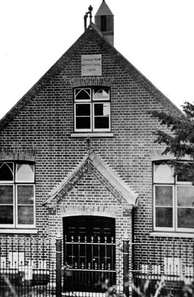 File:Loosley Row Baptist Chapel.jpg