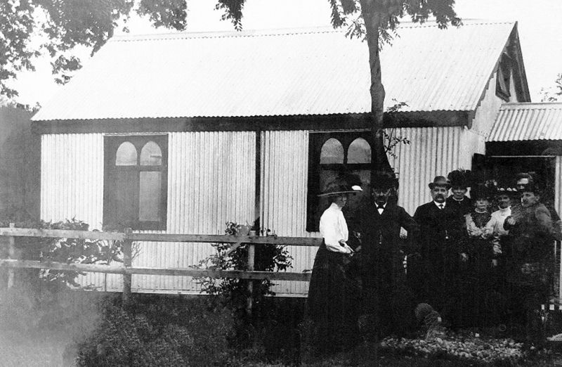 File:Mission Hall Redland End.jpg