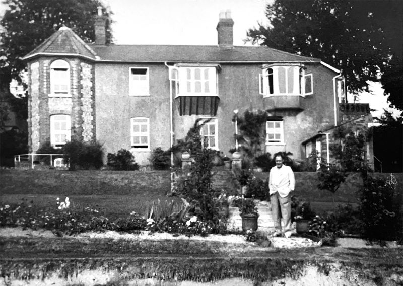 File:Loosely Dean House.jpg